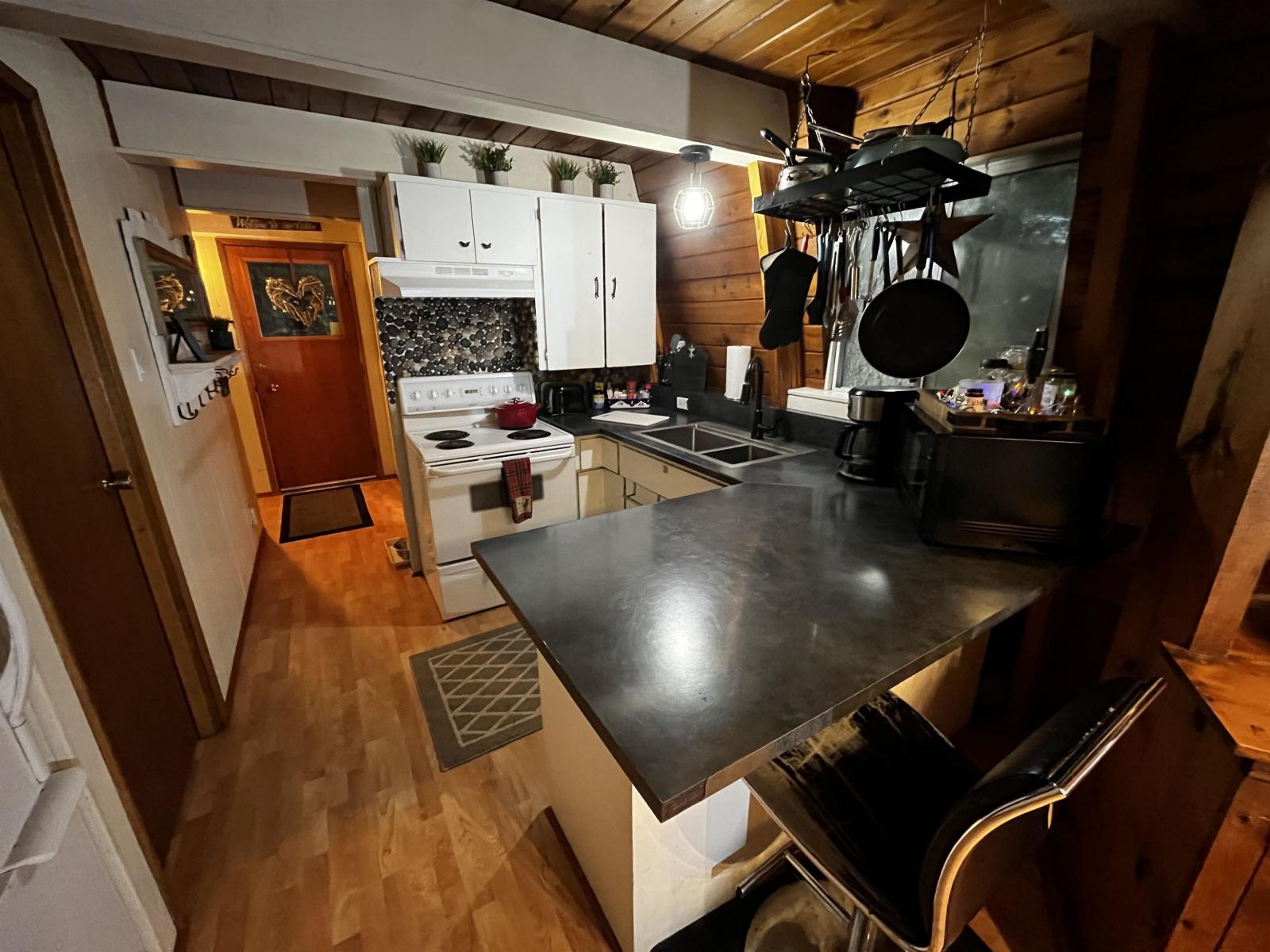 14371 Alpine Boulevard, Sunshine Valley, Sunshine Valley, British Columbia  V0X 1L5 - Photo 11 - R3156012