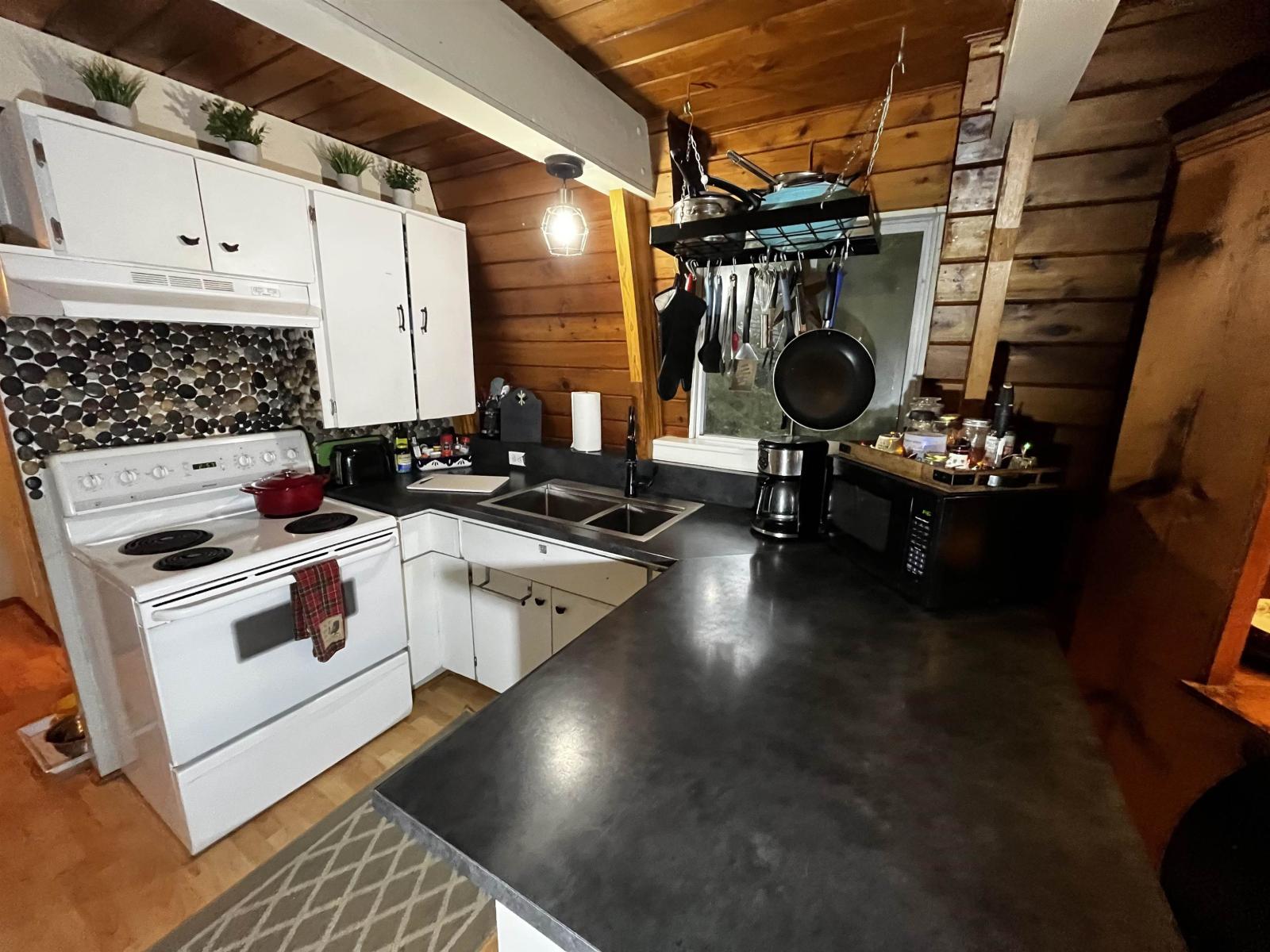 14371 Alpine Boulevard, Sunshine Valley, Sunshine Valley, British Columbia  V0X 1L5 - Photo 15 - R3156012