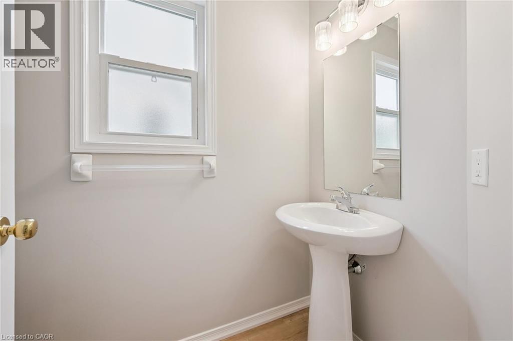 751 Laurelwood Drive, Waterloo, Ontario  N2V 2W2 - Photo 6 - 40848824