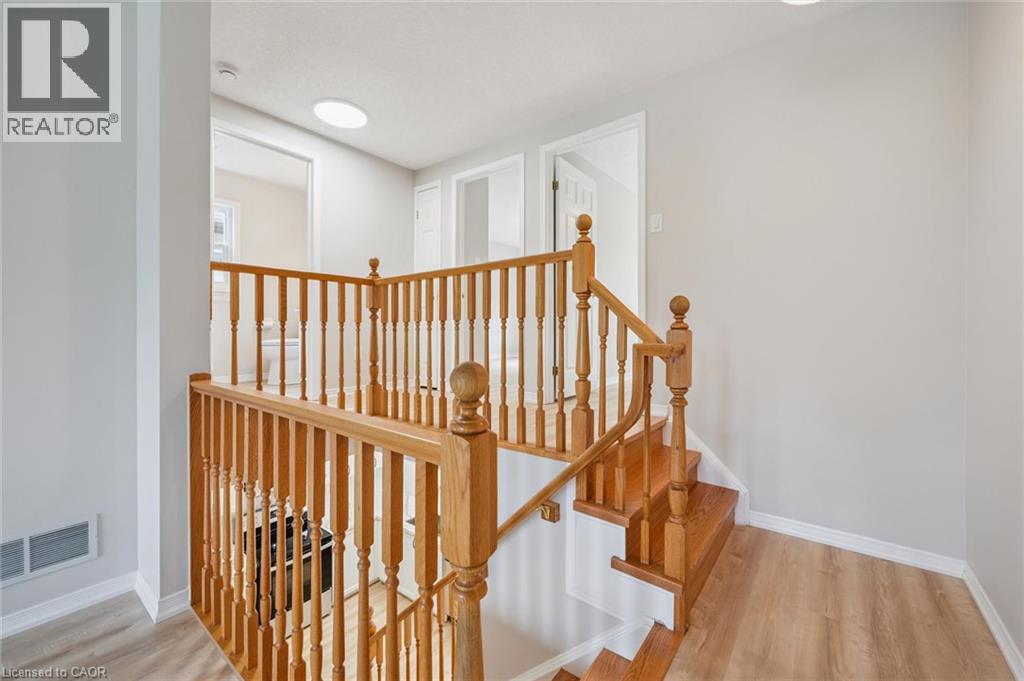 751 Laurelwood Drive, Waterloo, Ontario  N2V 2W2 - Photo 22 - 40848824