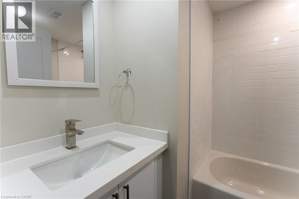 700 Lawrence Road Unit# 103, Hamilton, Ontario  L8K 1Z5 - Photo 9 - 40852090