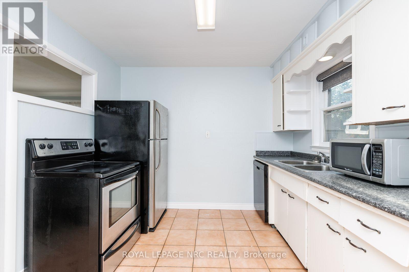 242 Henrietta Street, Fort Erie, Ontario  L2A 2K7 - Photo 25 - X13679970