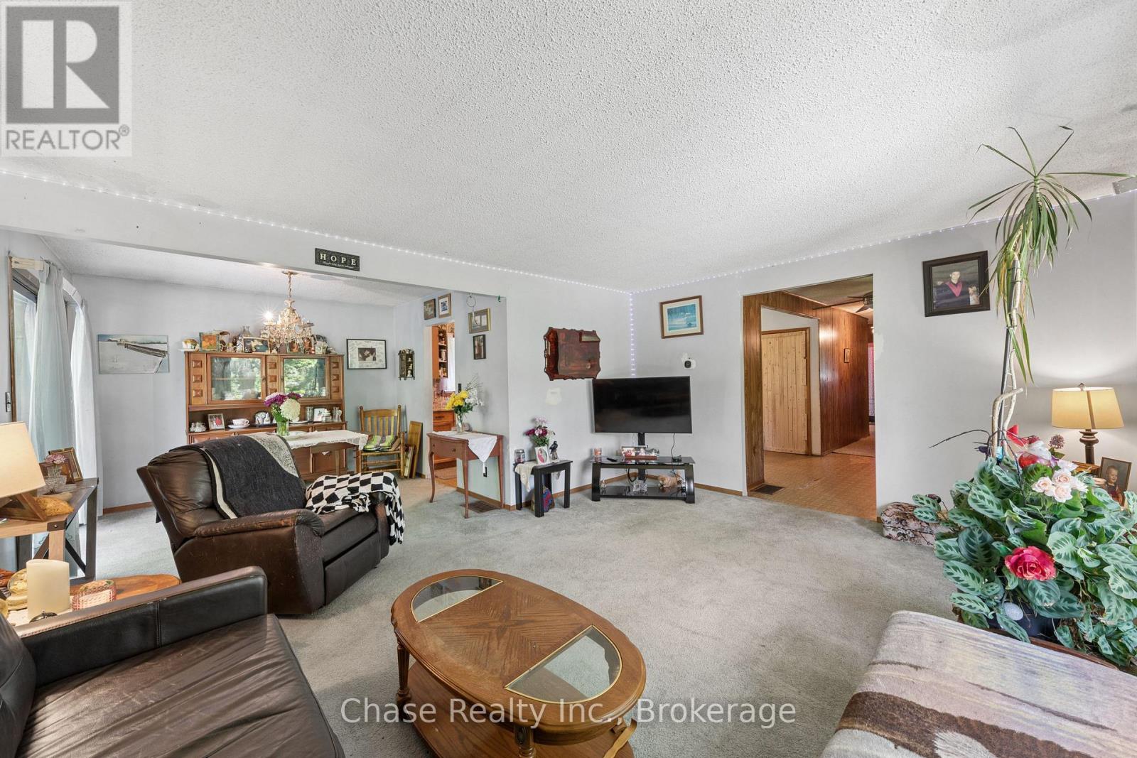 655 Tiny Beaches Road N, Tiny, Ontario  L0L 2J0 - Photo 10 - S13679946