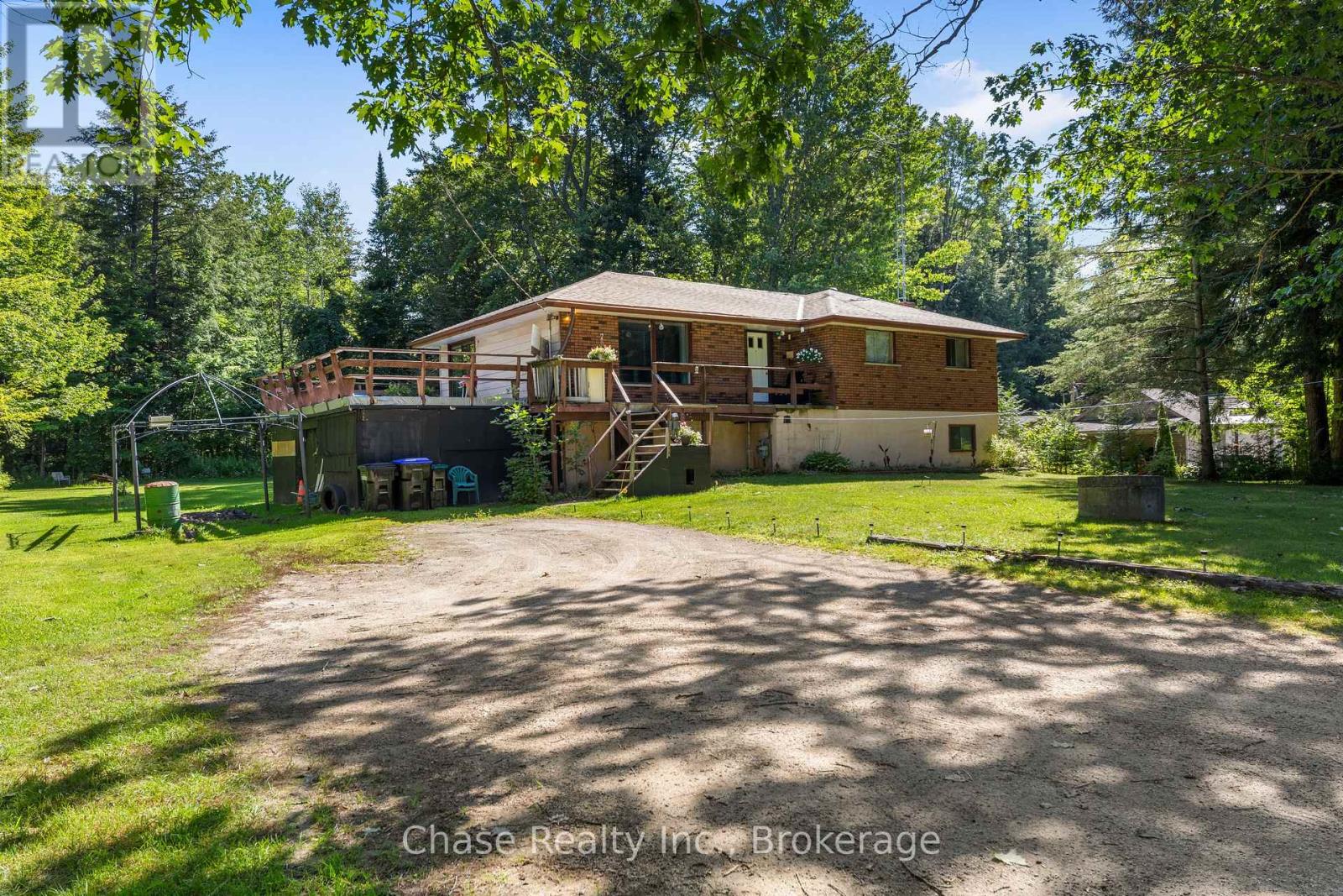 655 Tiny Beaches Road N, Tiny, Ontario  L0L 2J0 - Photo 2 - S13679946