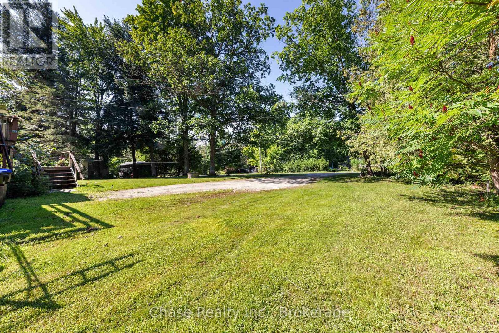 655 Tiny Beaches Road N, Tiny, Ontario  L0L 2J0 - Photo 4 - S13679946