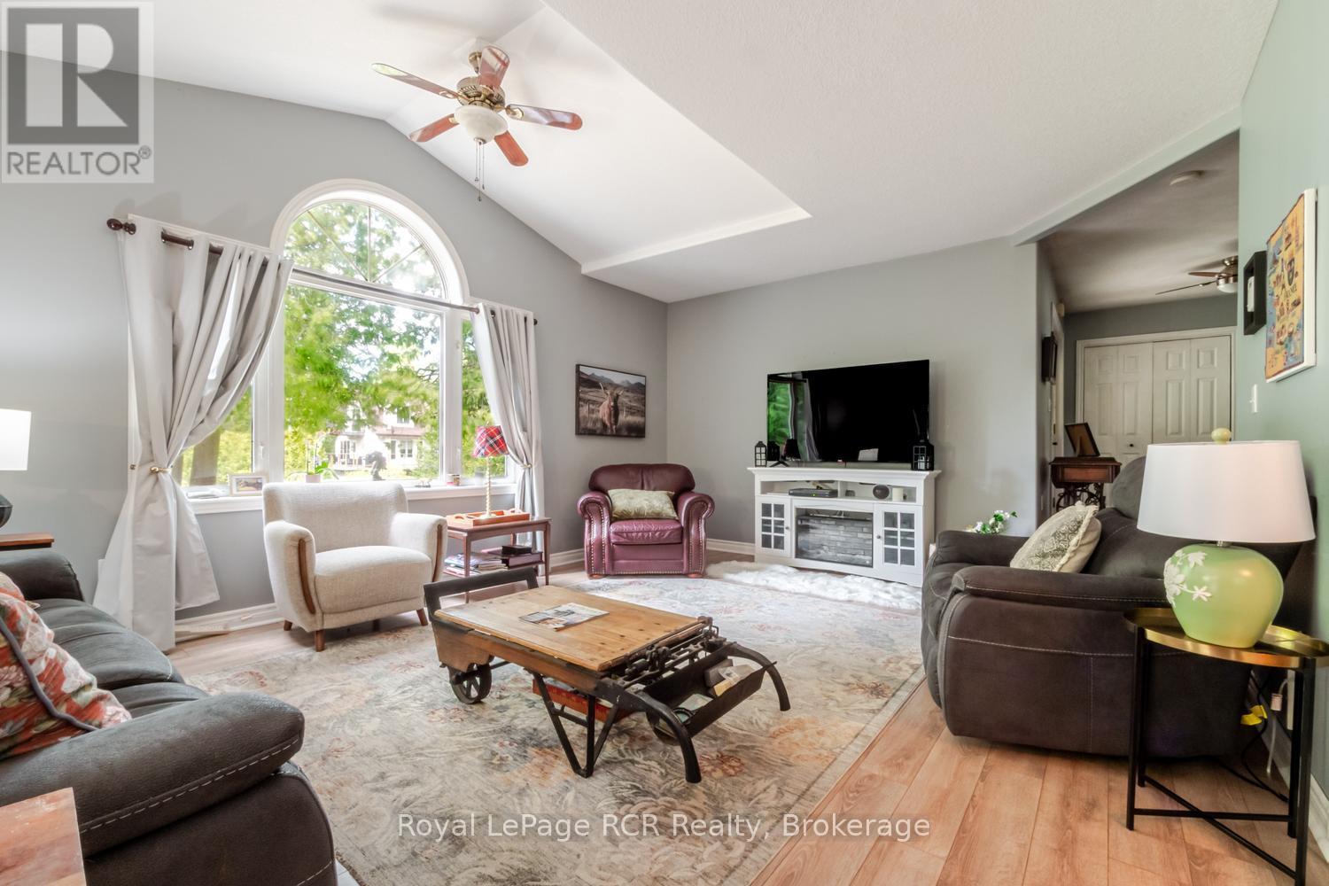 55 Shamrock Boulevard, South Bruce Peninsula, Ontario  N0H 2T0 - Photo 12 - X13679950