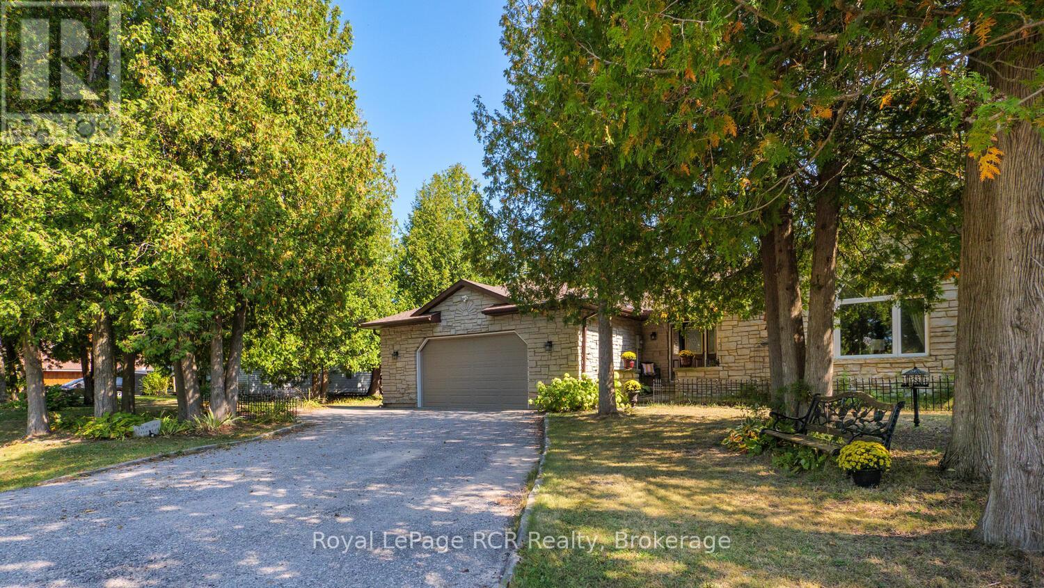 55 Shamrock Boulevard, South Bruce Peninsula, Ontario  N0H 2T0 - Photo 2 - X13679950