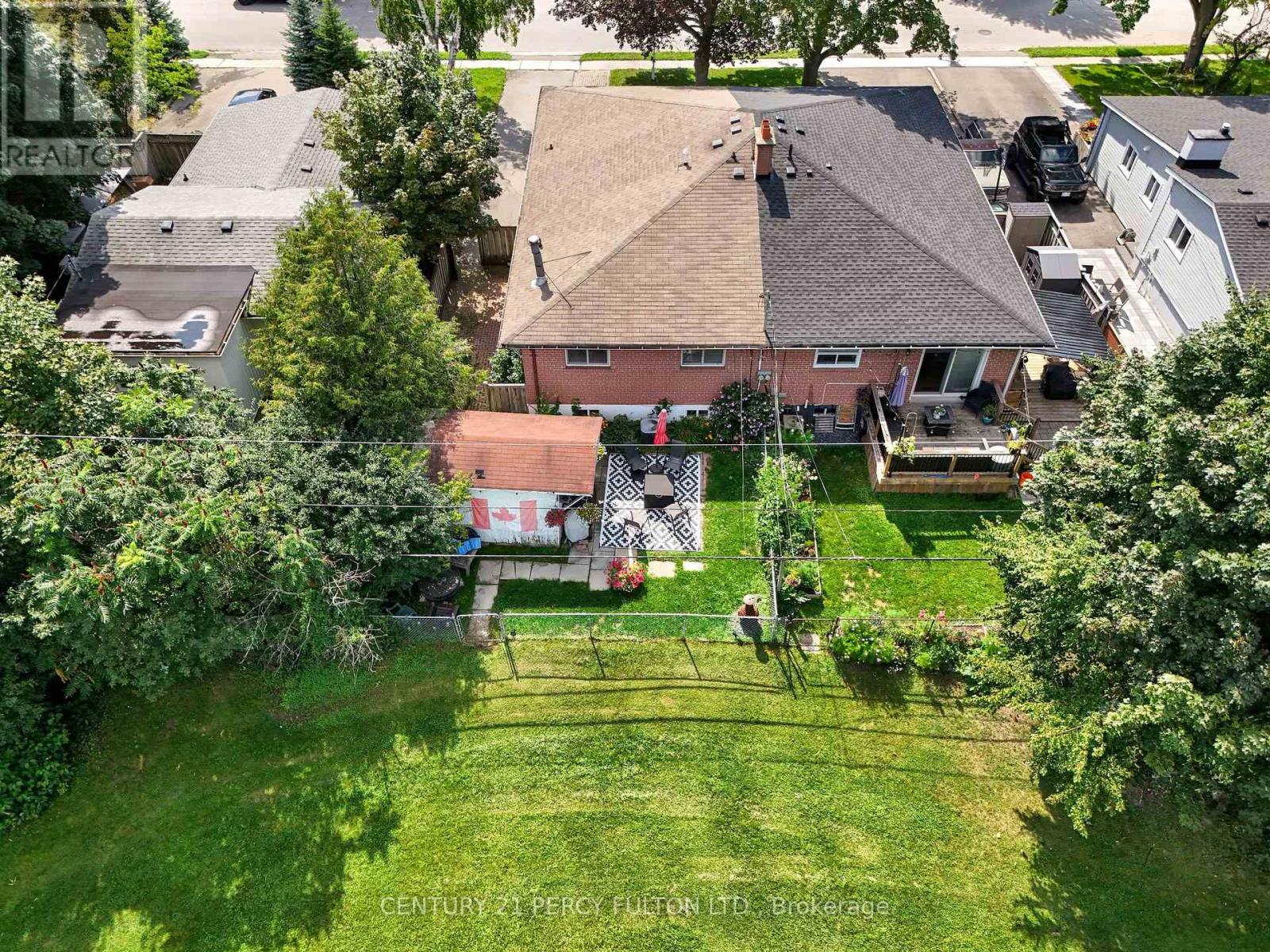 719 Balaton Avenue, Pickering, Ontario  L1W 1W3 - Photo 39 - E13680018