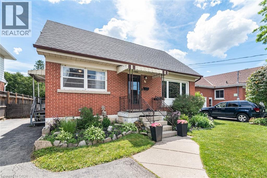 43 Wyngate Avenue, Stoney Creek, Ontario  L8G 1T3 - Photo 2 - 40843027
