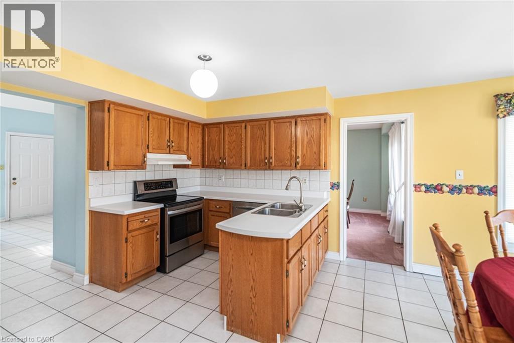 381 Kerman Avenue, Grimsby, Ontario  L3M 5C4 - Photo 14 - 40843653