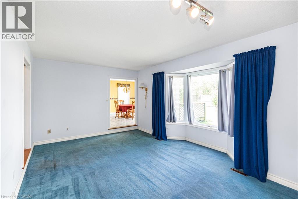 381 Kerman Avenue, Grimsby, Ontario  L3M 5C4 - Photo 16 - 40843653