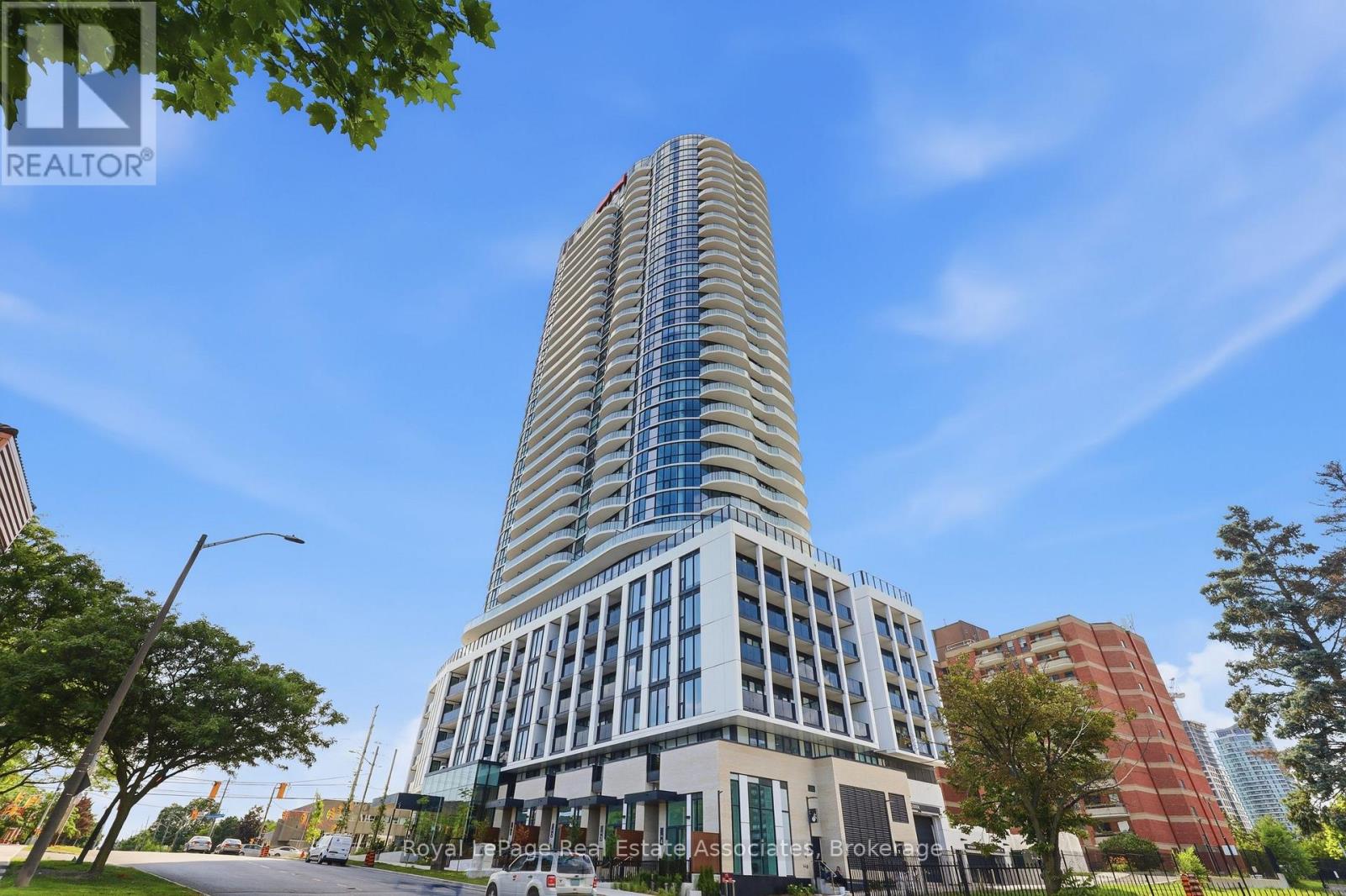 1 Fairview Road E, Mississauga, Ontario  L5B 0B4 - Photo 27 - W13679962