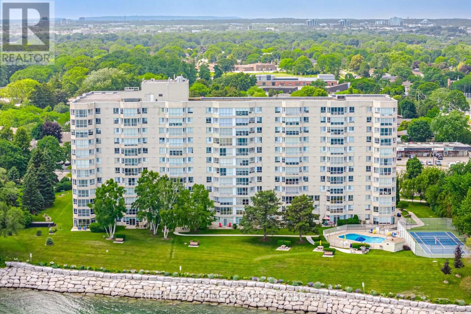 1104 - 5280 Lakeshore Road, Burlington, Ontario  L7L 5R1 - Photo 3 - W13680006