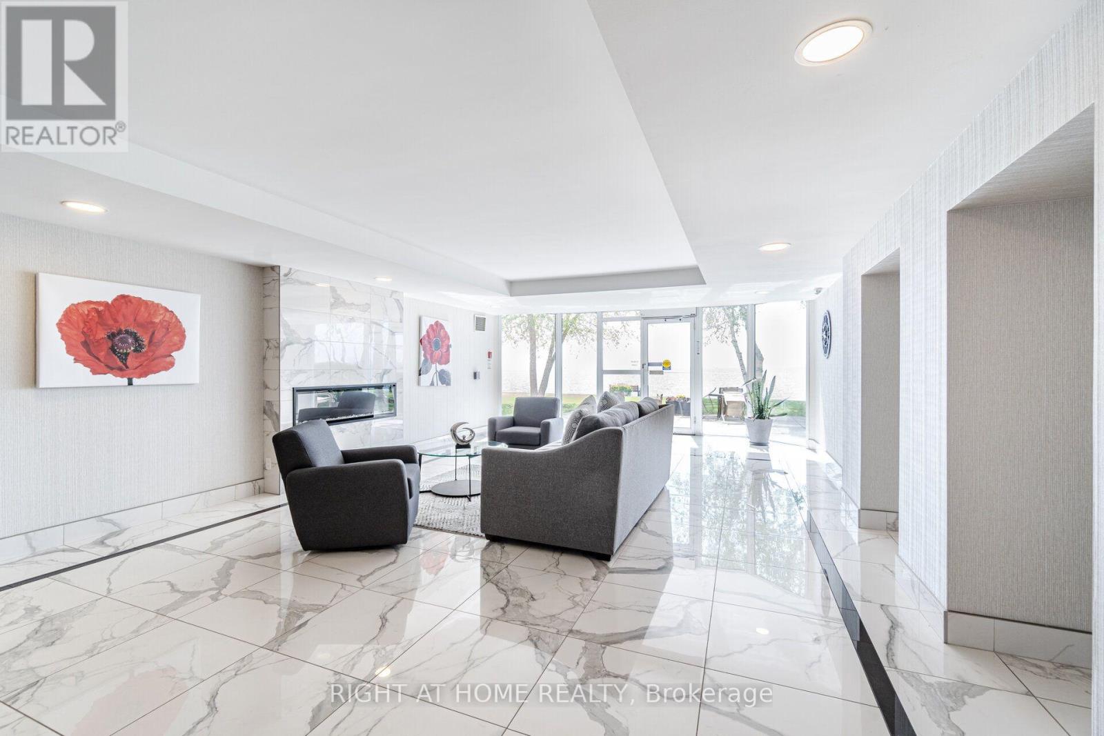 1104 - 5280 Lakeshore Road, Burlington, Ontario  L7L 5R1 - Photo 4 - W13680006