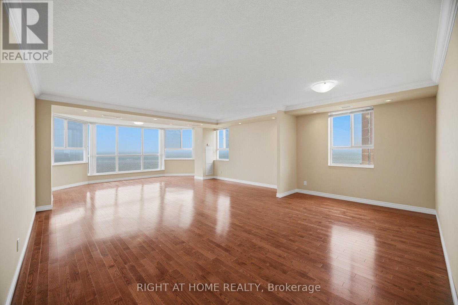 1104 - 5280 Lakeshore Road, Burlington, Ontario  L7L 5R1 - Photo 7 - W13680006