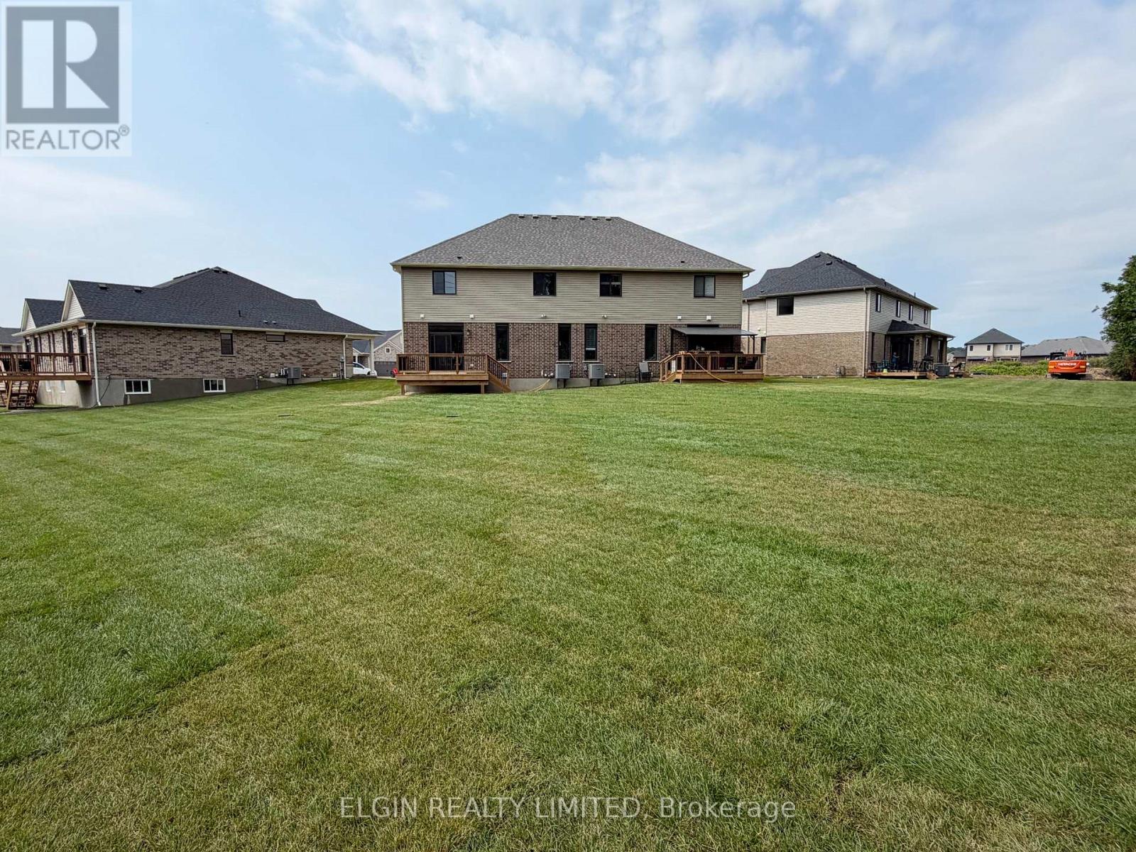 8 Columbus Court, Central Elgin, Ontario  N5P 0E5 - Photo 2 - X13209324