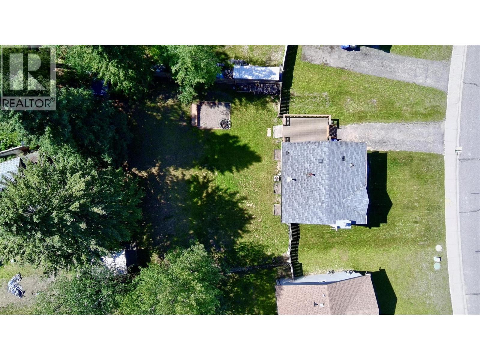 268 Murray Drive, Tumbler Ridge, British Columbia  V0C 2W0 - Photo 5 - 10378760