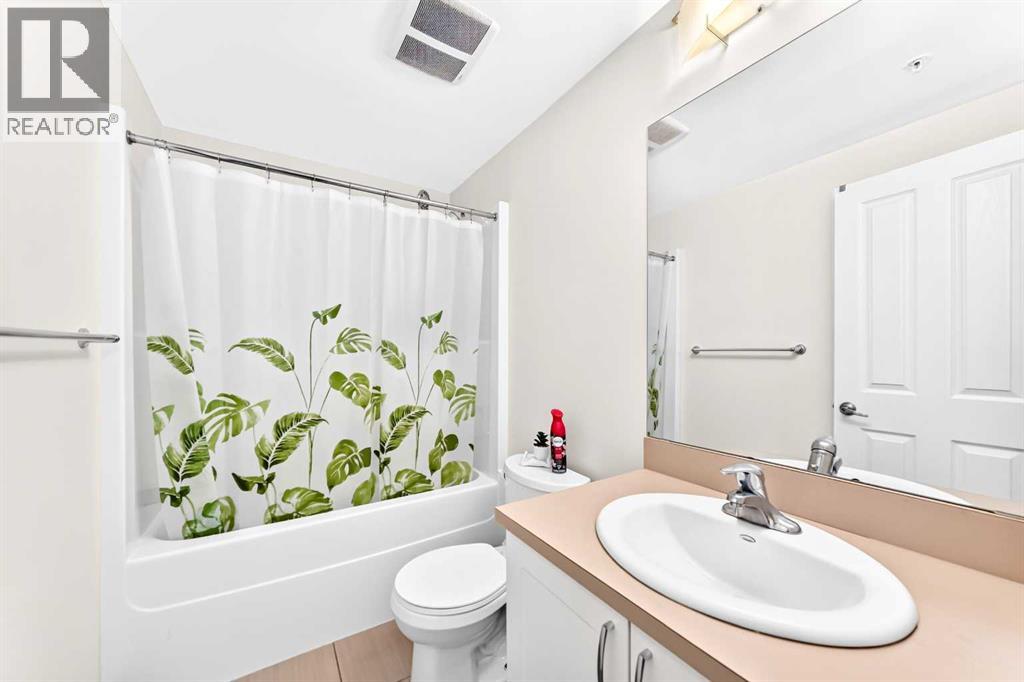 905, 30 Brentwood Common NW, Calgary, Alberta  T2L 2J9 - Photo 13 - A2331934