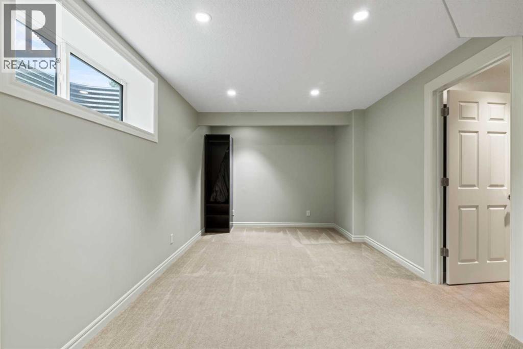 126 Chapman Close Se, Calgary, Alberta  T2X 3V7 - Photo 27 - A2336195