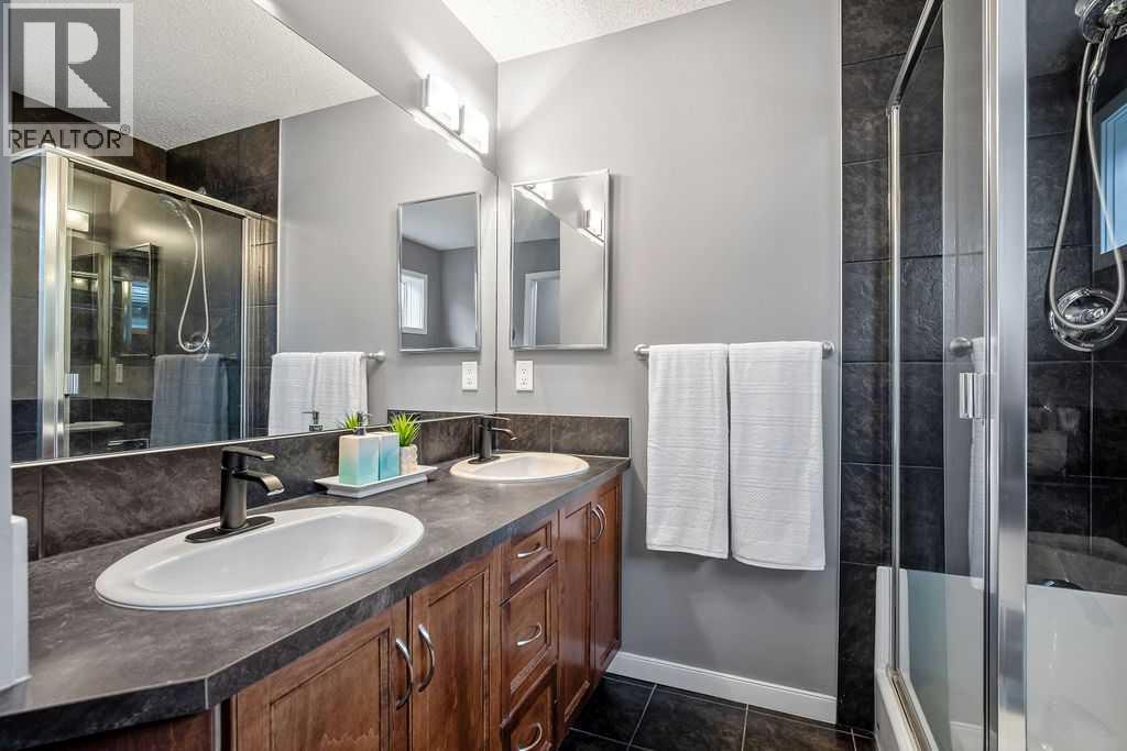 81 New Brighton Heights Se, Calgary, Alberta  T2Z 0P7 - Photo 19 - A2336931