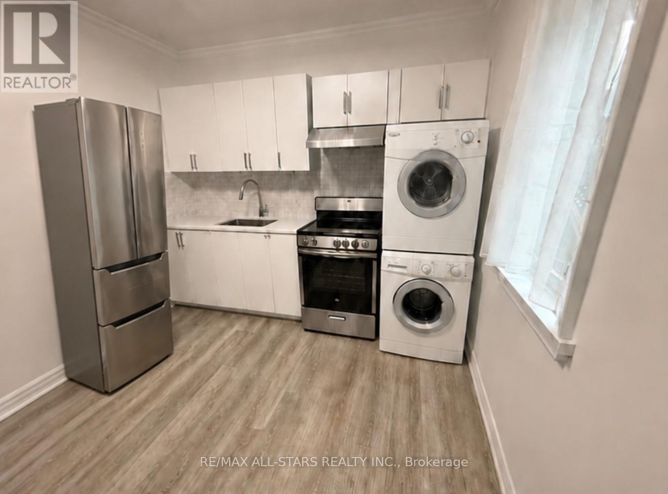200 - 1918a Queen Street E, Toronto, Ontario  M4L 1H5 - Photo 4 - E13679966