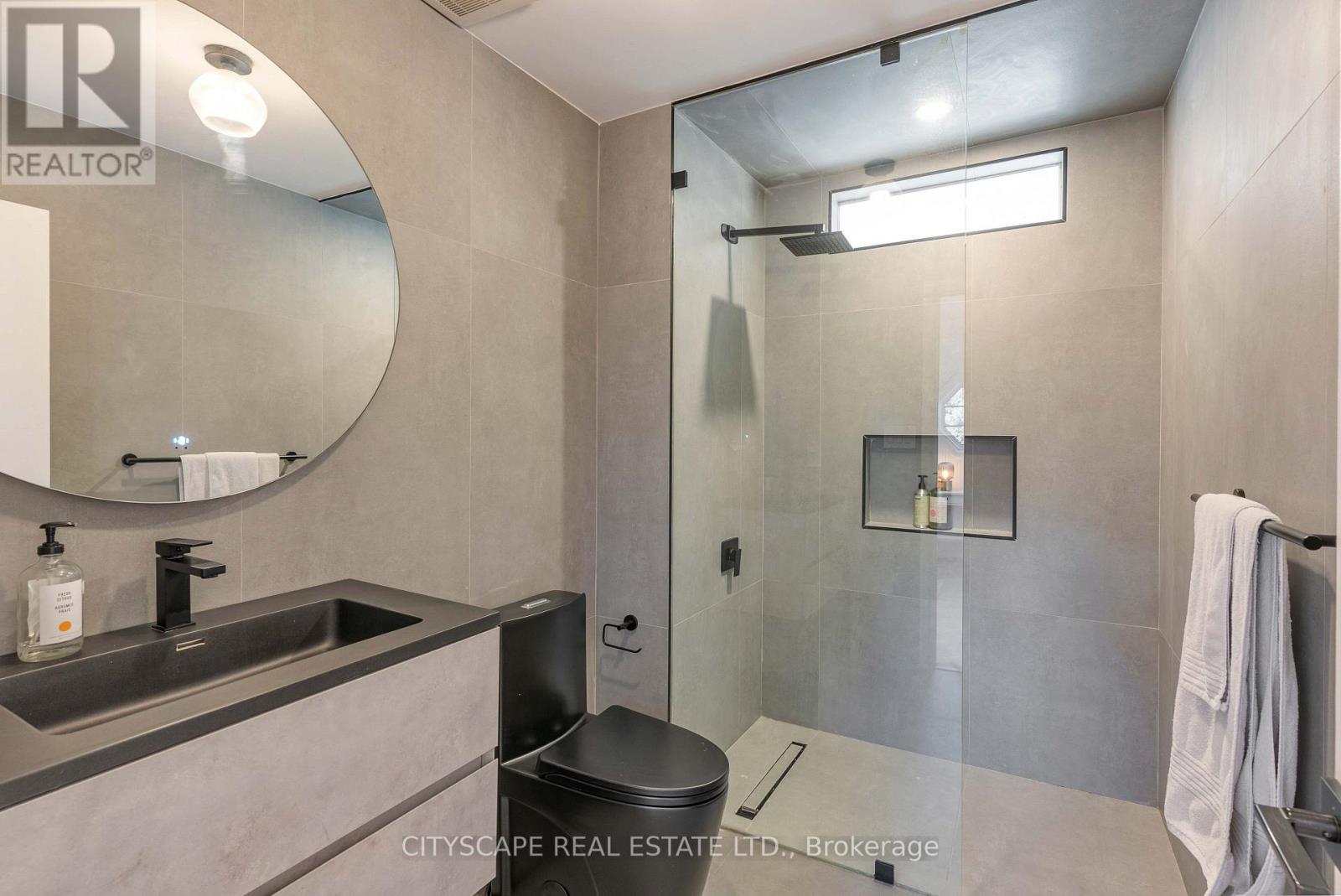4582 Badminton Drive, Mississauga, Ontario  L5M 3H6 - Photo 27 - W13679362