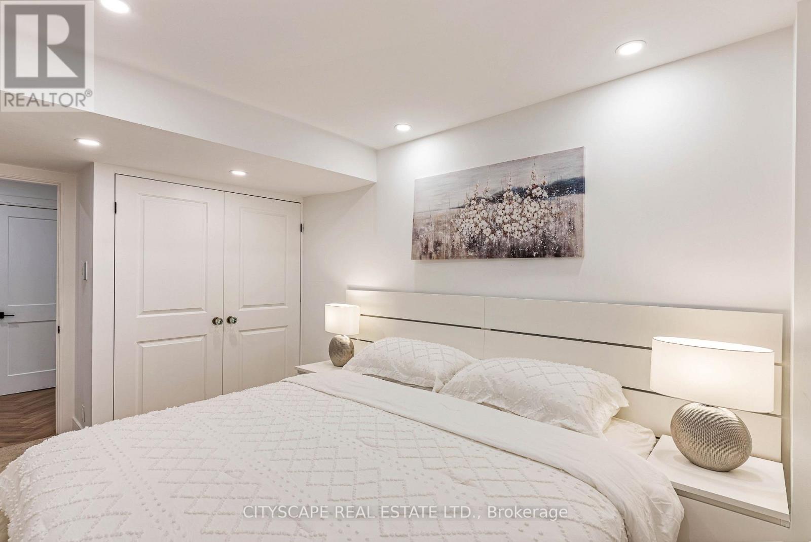 4582 Badminton Drive, Mississauga, Ontario  L5M 3H6 - Photo 38 - W13679362