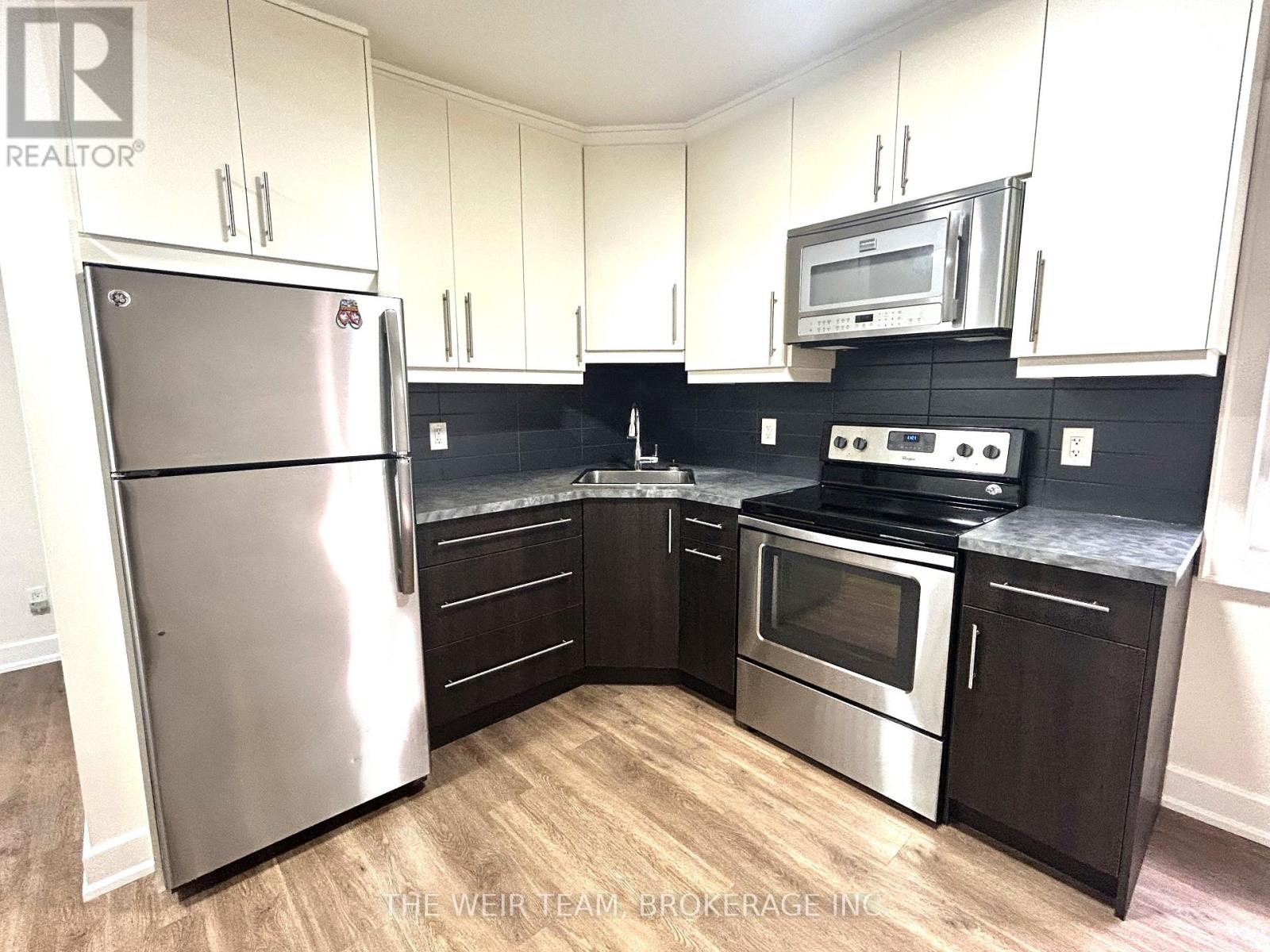 Upper - 35 Rushbrooke Avenue, Toronto, Ontario M4M 3A8 - Photo 5 - E13680030
