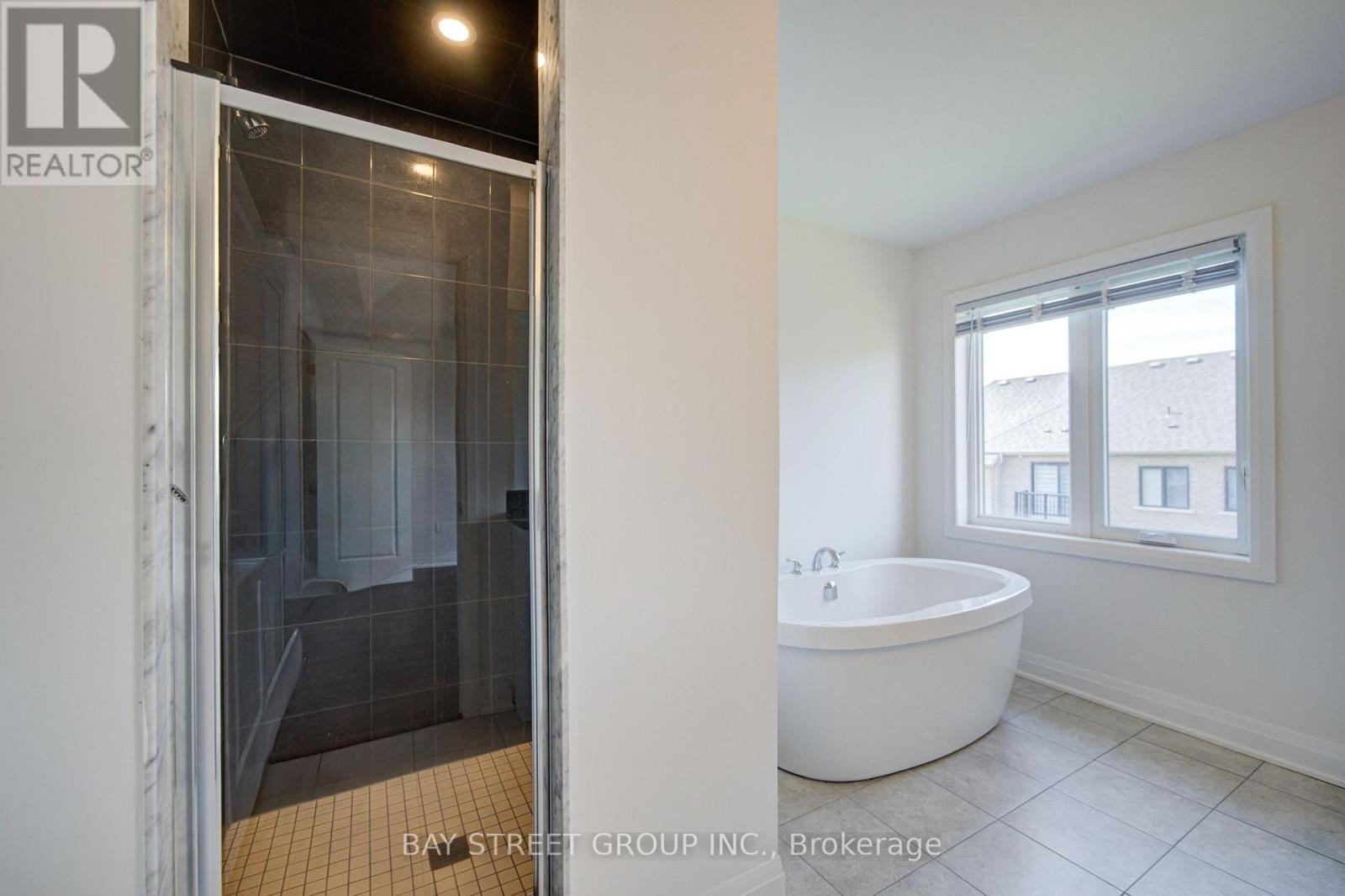 36 Elkington Crescent, Whitby, Ontario  L1P 0L7 - Photo 26 - E13680056