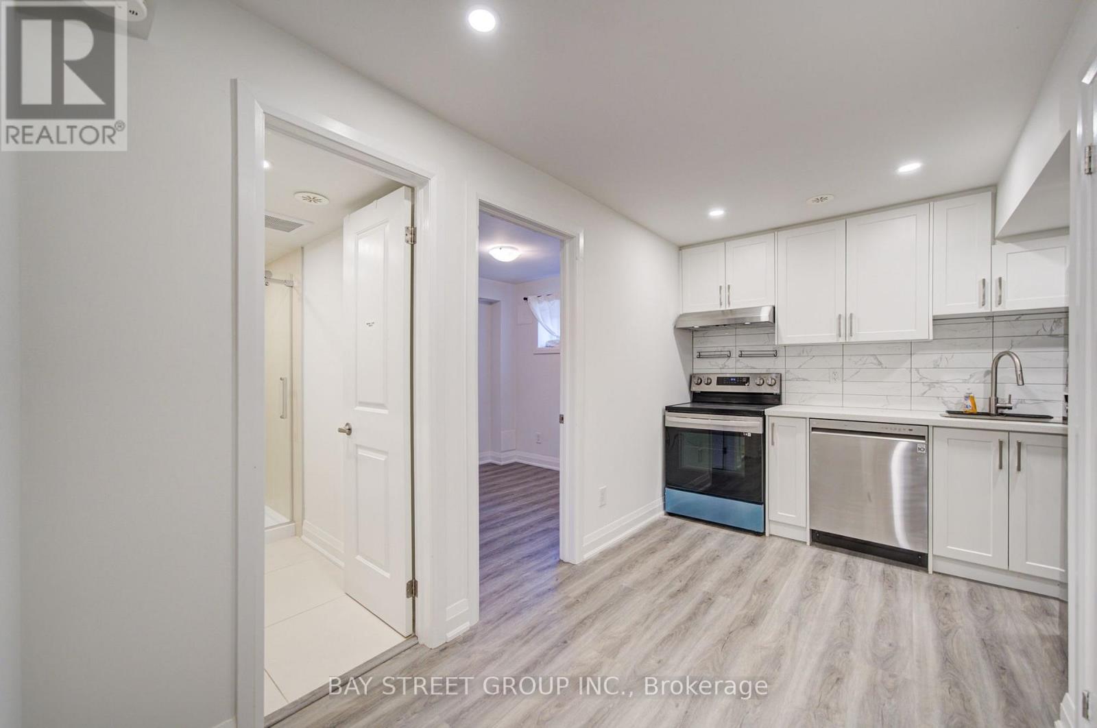36 Elkington Crescent, Whitby, Ontario  L1P 0L7 - Photo 43 - E13680056