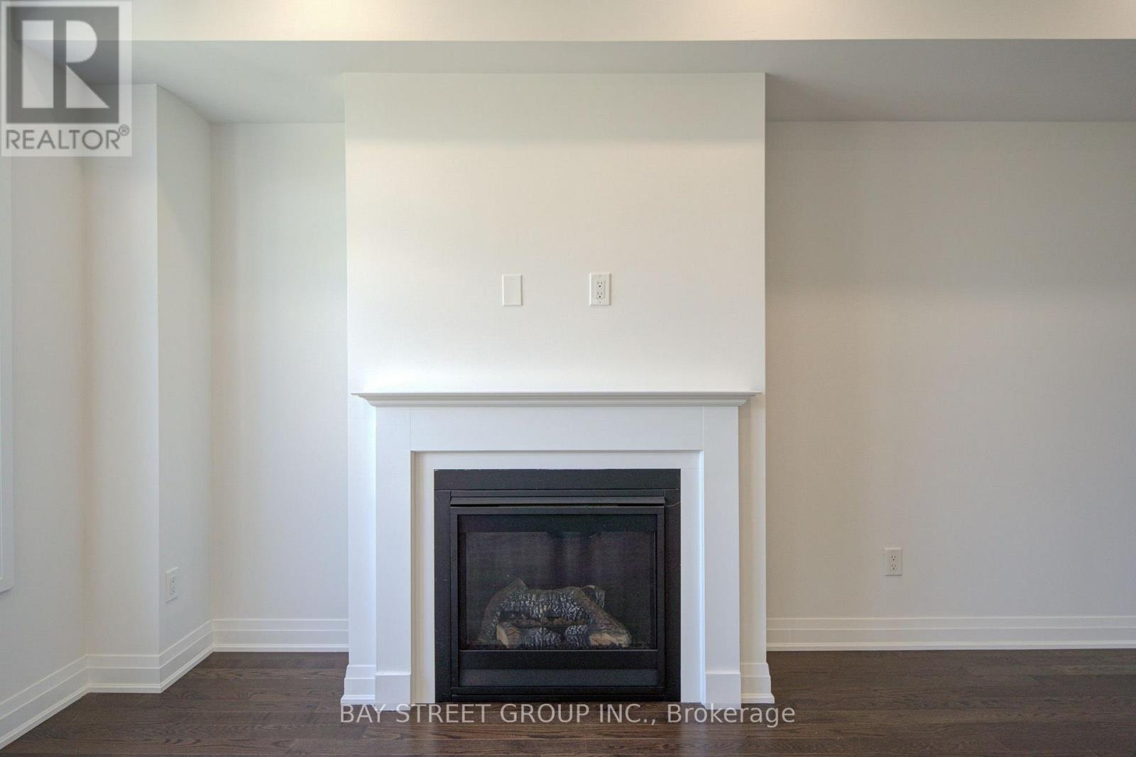 36 Elkington Crescent, Whitby, Ontario  L1P 0L7 - Photo 8 - E13680056
