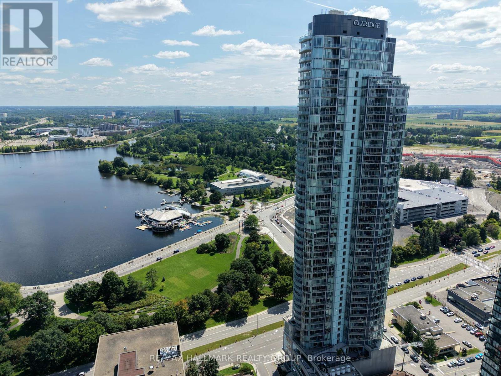709 - 805 Carling Avenue, Ottawa, Ontario K1S 5W9 - Photo 2 - X13680042