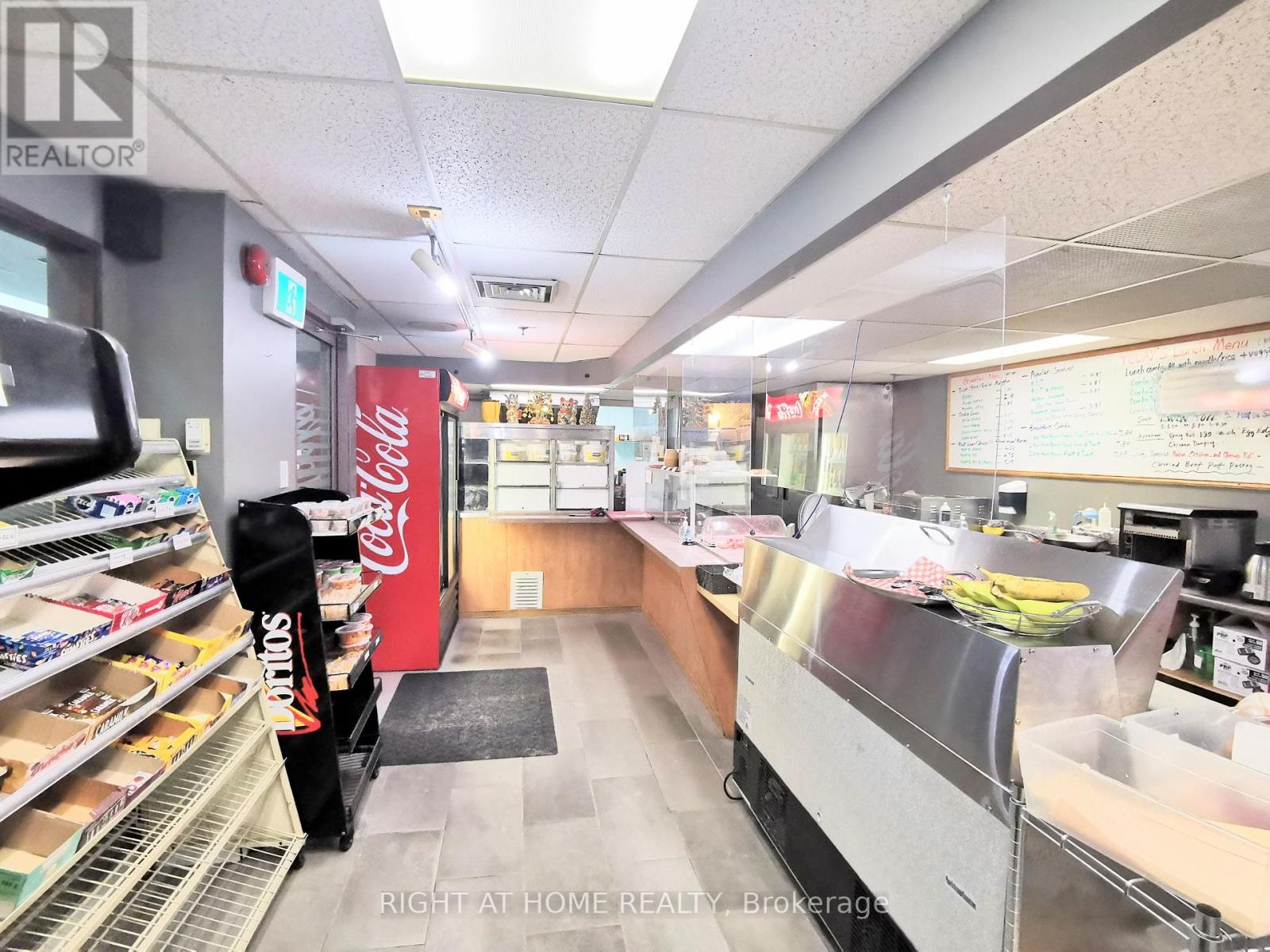 1223 Michael Street, Ottawa, Ontario  K1J 7T2 - Photo 5 - X13680054