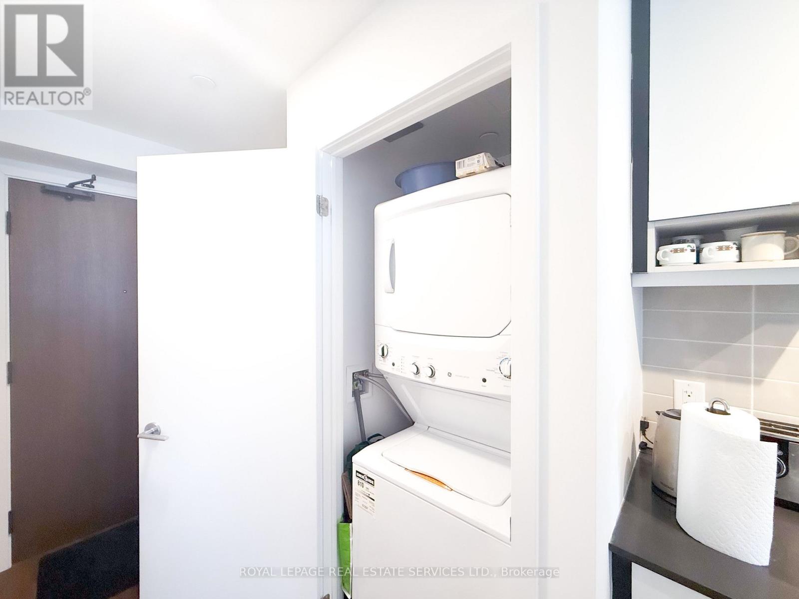 2312 - 4065 Confederation Parkway, Mississauga, Ontario L5B 0L4 - Photo 10 - W13680028