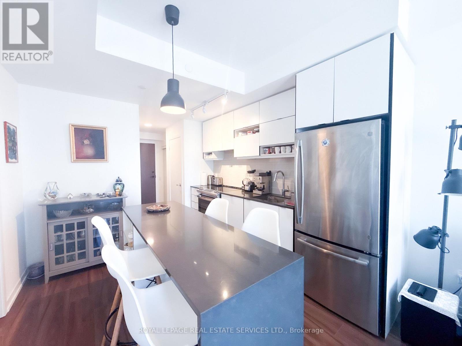2312 - 4065 Confederation Parkway, Mississauga, Ontario L5B 0L4 - Photo 4 - W13680028