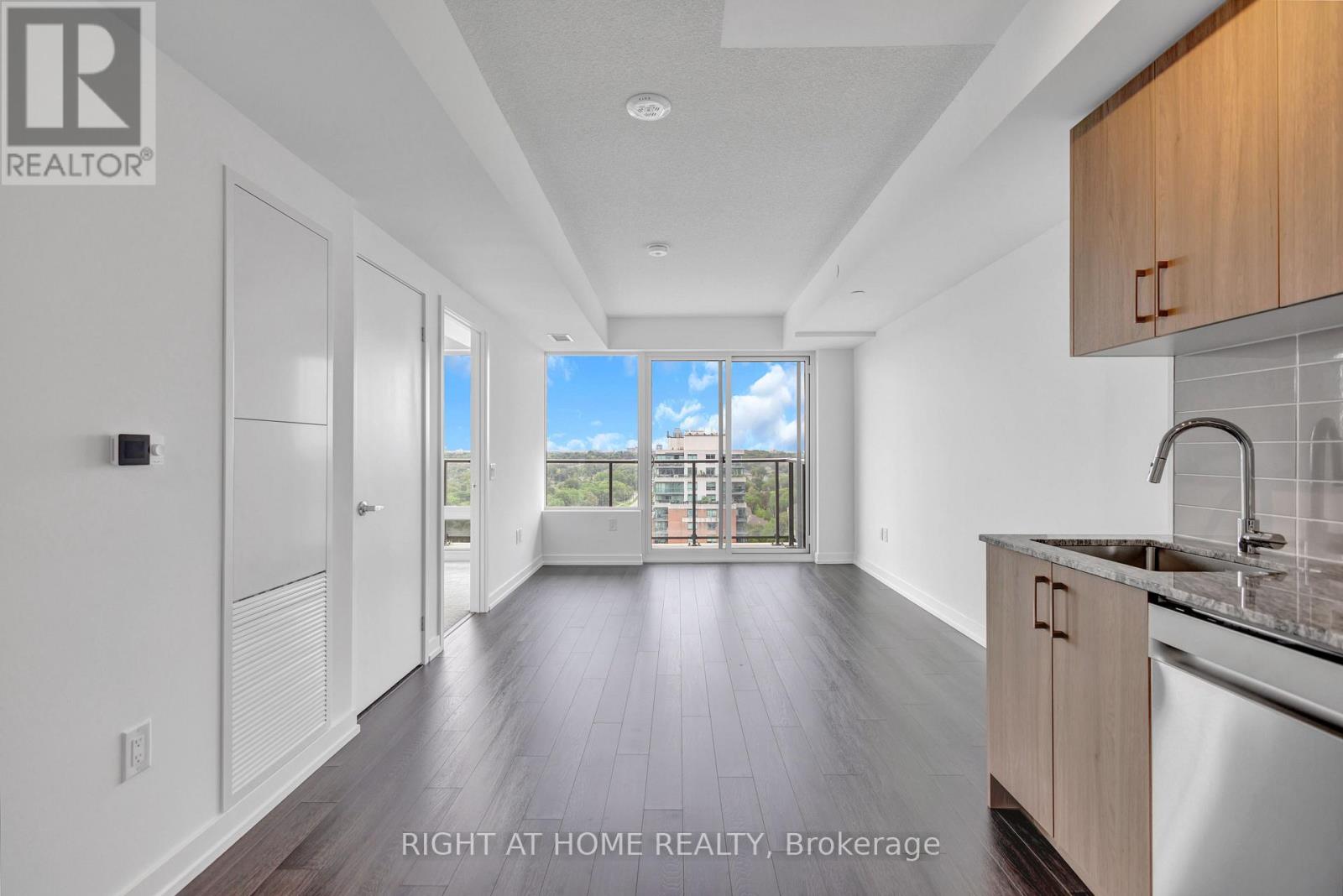 1501 - 4010 Eglinton Avenue W, Toronto, Ontario  M9A 0G5 - Photo 11 - W13678472