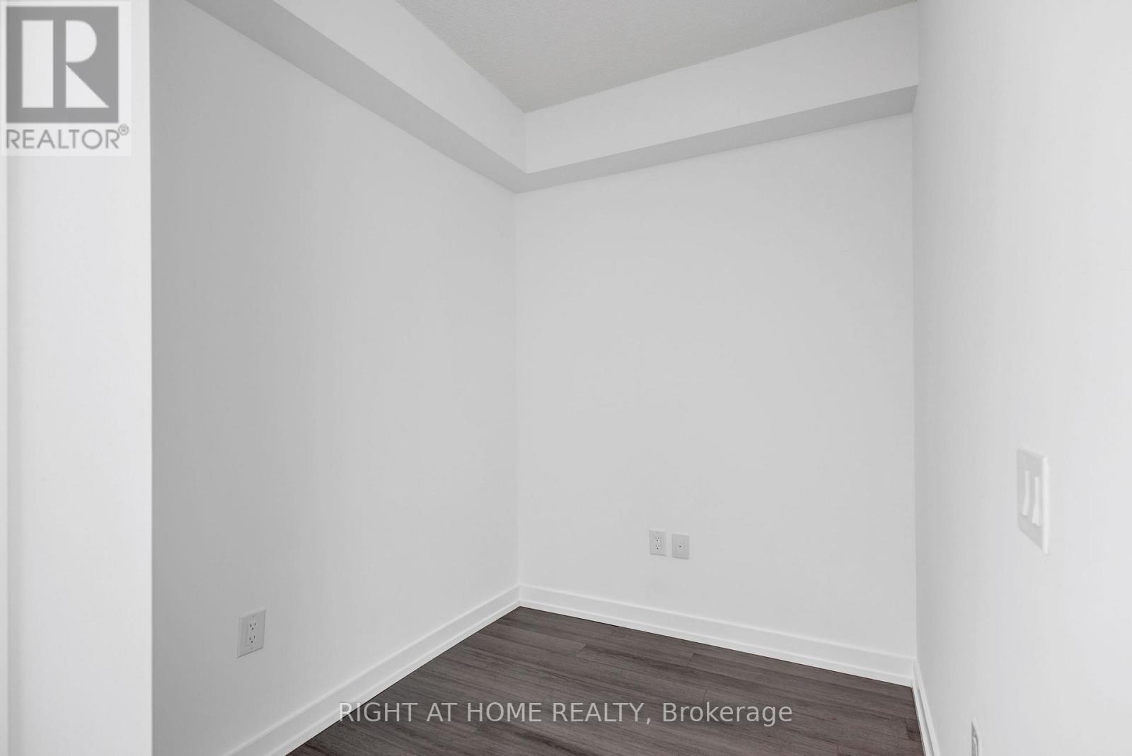 1501 - 4010 Eglinton Avenue W, Toronto, Ontario  M9A 0G5 - Photo 13 - W13678472