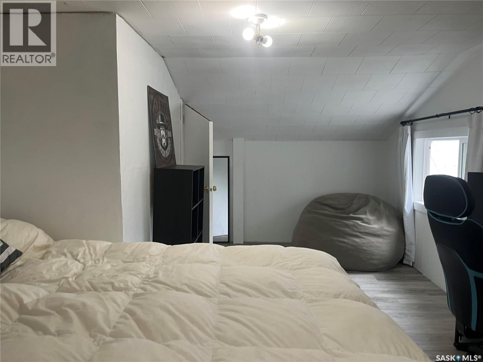 164 4th Street W, Mankota, Saskatchewan  S0H 2W0 - Photo 24 - SK045685