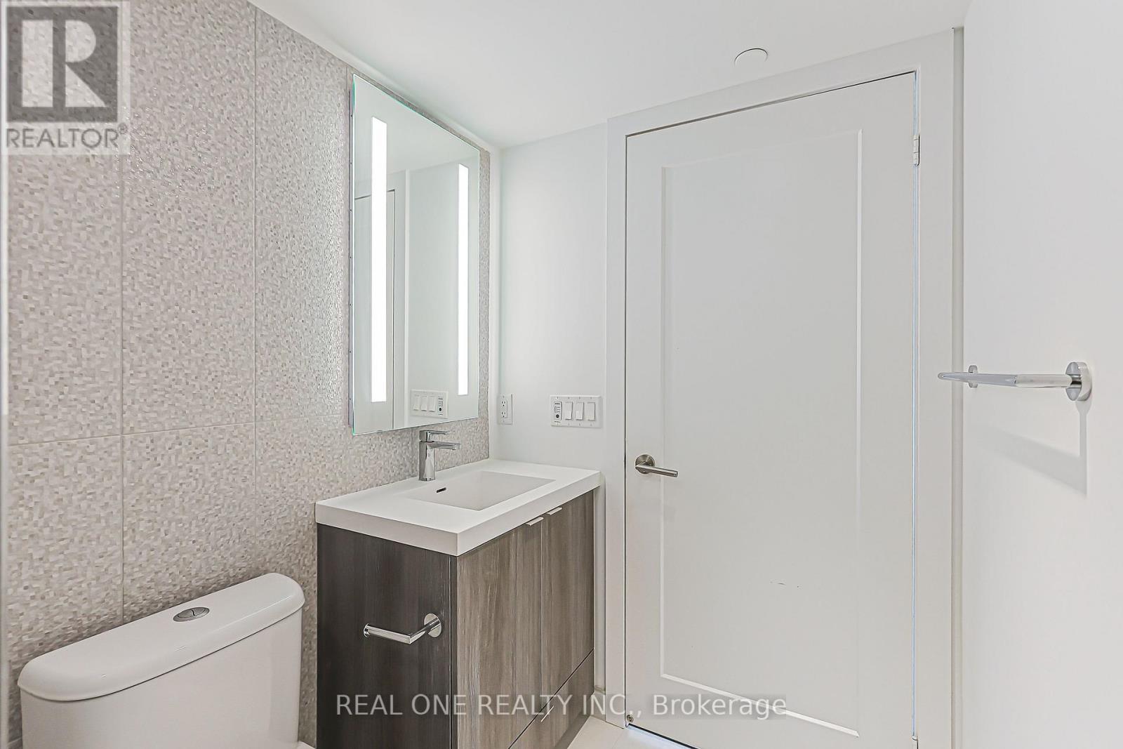 821 - 585 Bloor Street E, Toronto, Ontario  M4W 0B3 - Photo 27 - C13680082