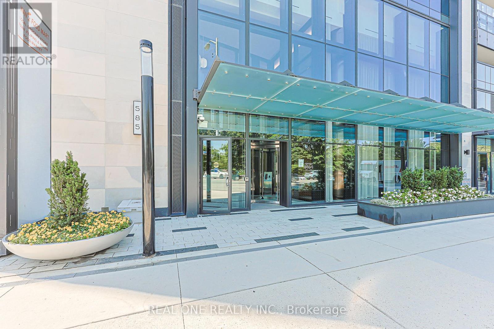 821 - 585 Bloor Street E, Toronto, Ontario  M4W 0B3 - Photo 3 - C13680082