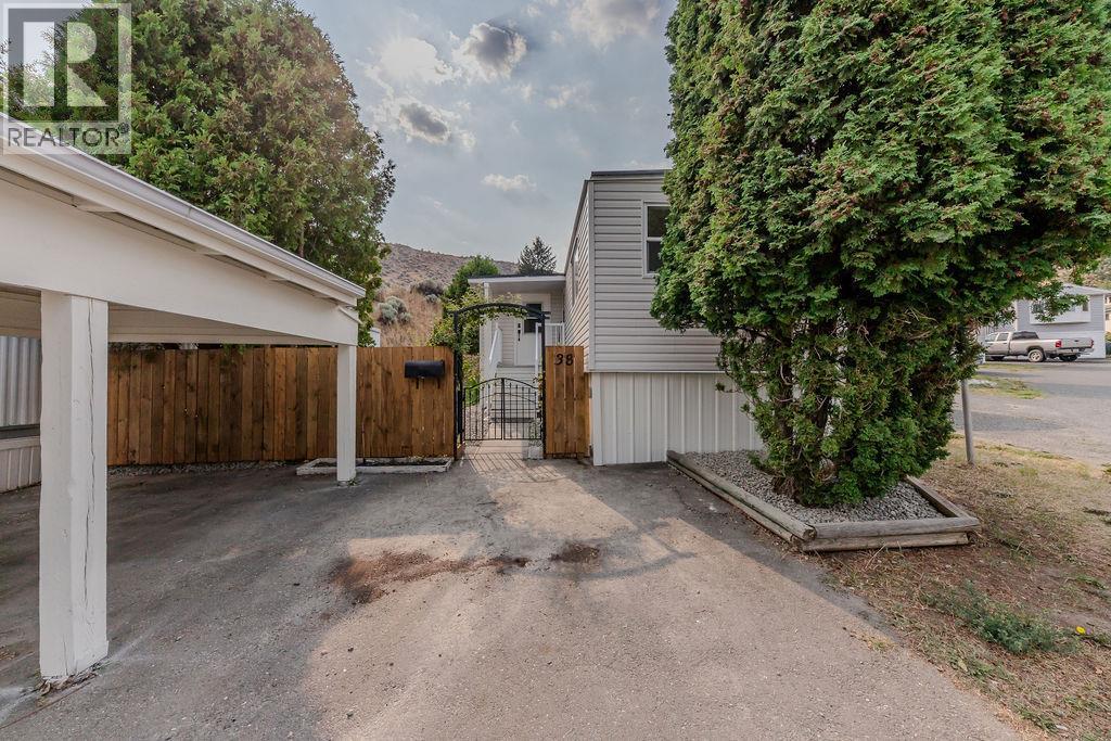 1175 Rose Hill Road Unit# 38, Kamloops, British Columbia  V2E 1G9 - Photo 2 - 10397860