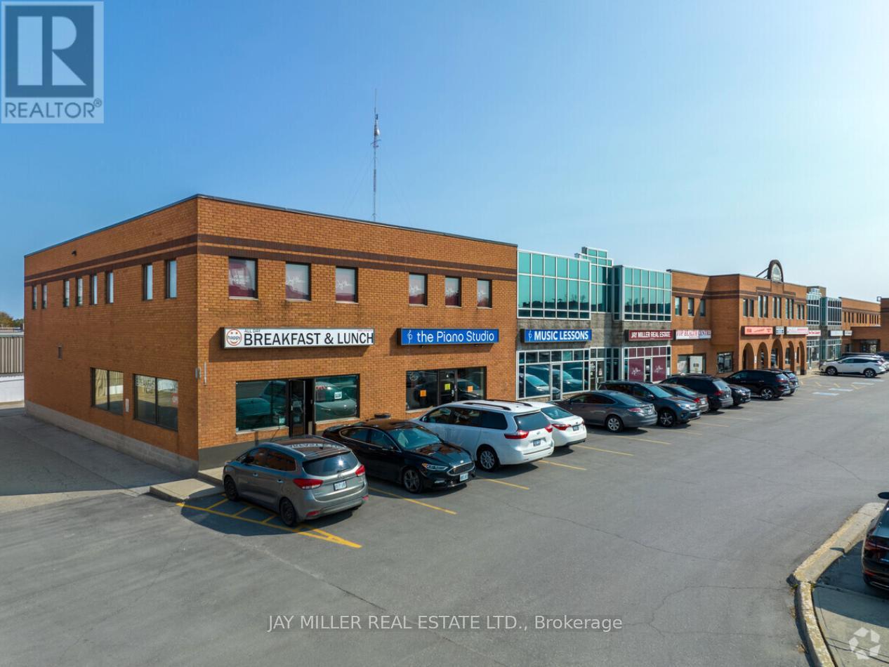 30 - 17665 LESLIE STREET, Newmarket, Ontario