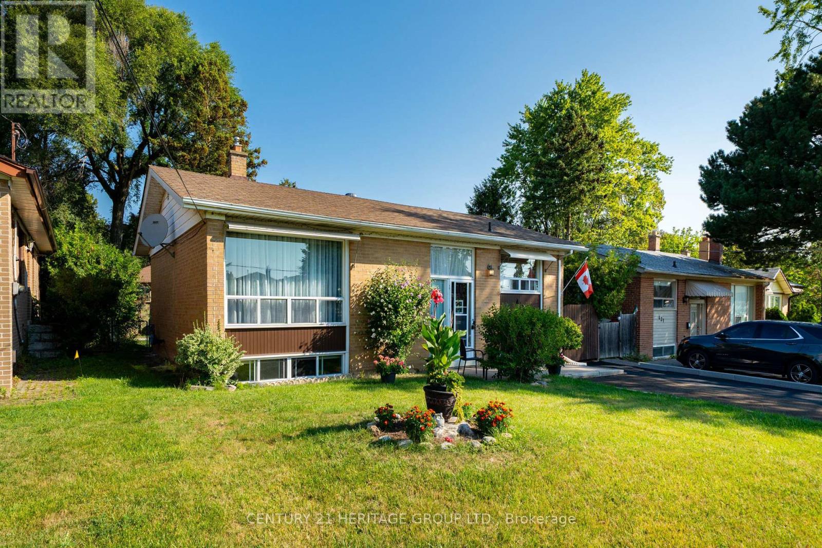 417 Paliser Crescent S, Richmond Hill, Ontario  L4C 1S2 - Photo 3 - N13680108