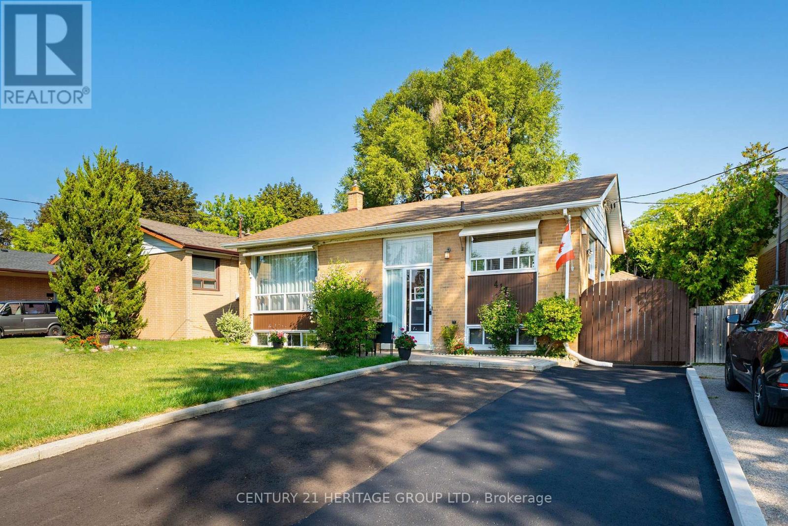 417 Paliser Crescent S, Richmond Hill, Ontario  L4C 1S2 - Photo 5 - N13680108