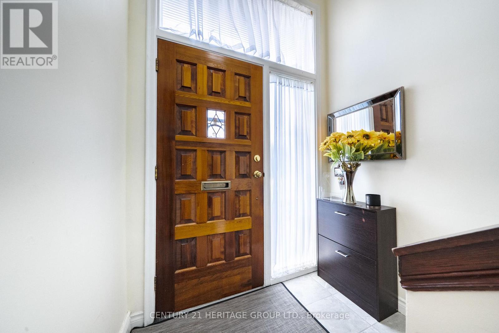 417 Paliser Crescent S, Richmond Hill, Ontario  L4C 1S2 - Photo 6 - N13680108