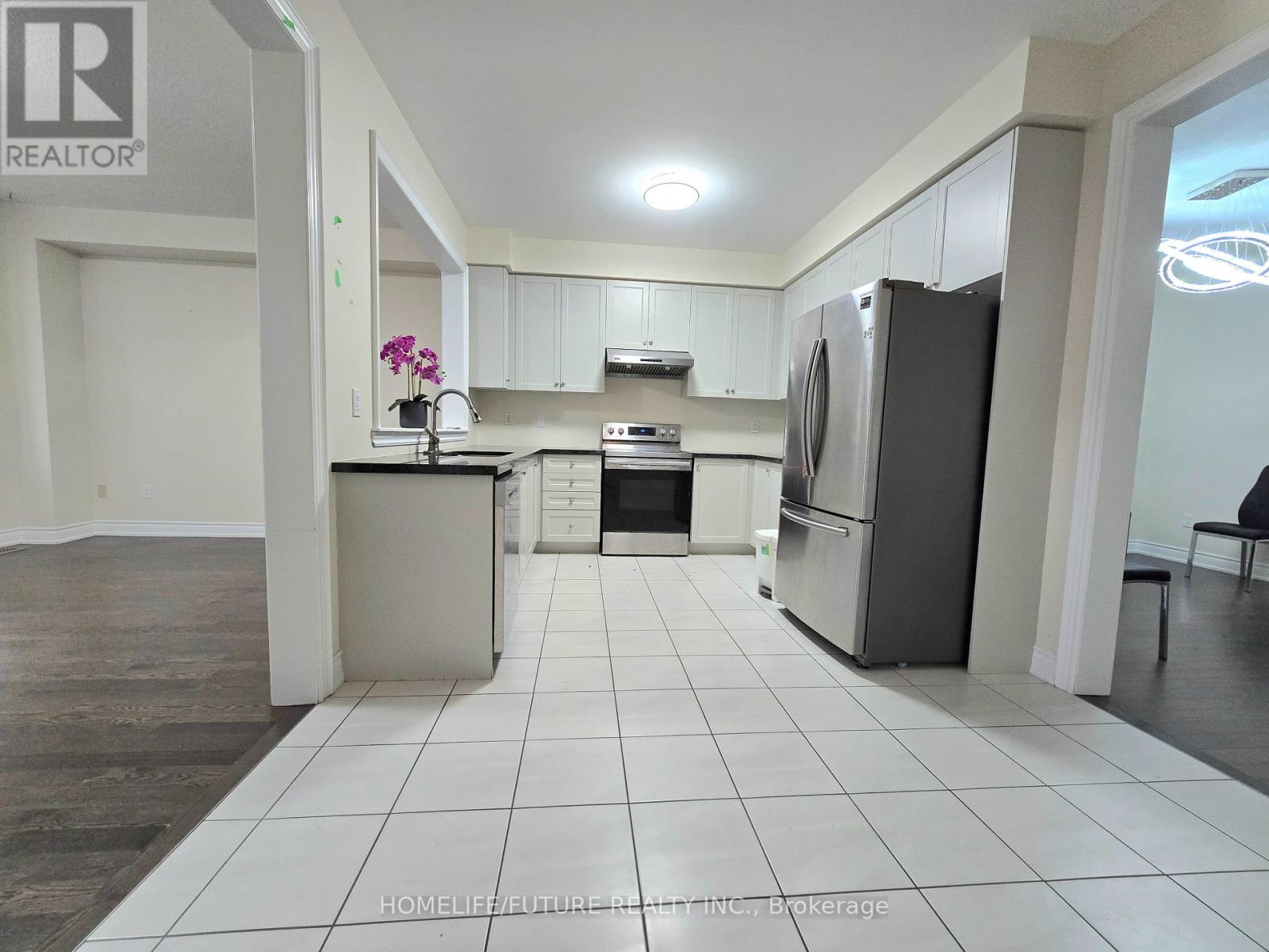 Main - 396 Kirkham Drive, Markham, Ontario  L3S 0E4 - Photo 10 - N13680124