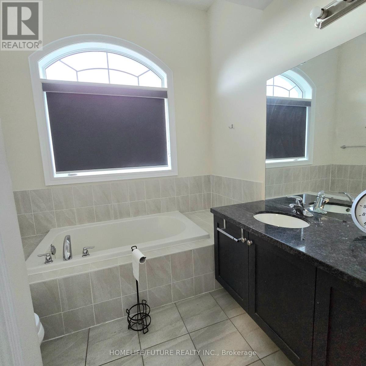 Main - 396 Kirkham Drive, Markham, Ontario  L3S 0E4 - Photo 17 - N13680124
