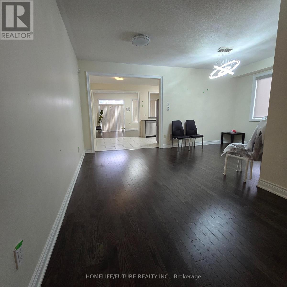 Main - 396 Kirkham Drive, Markham, Ontario  L3S 0E4 - Photo 5 - N13680124