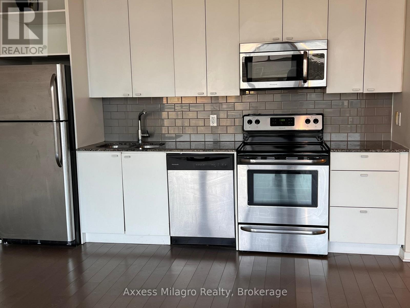 3016 - 105 The Queensway Way, Toronto, Ontario  M6S 5B5 - Photo 2 - W13680080