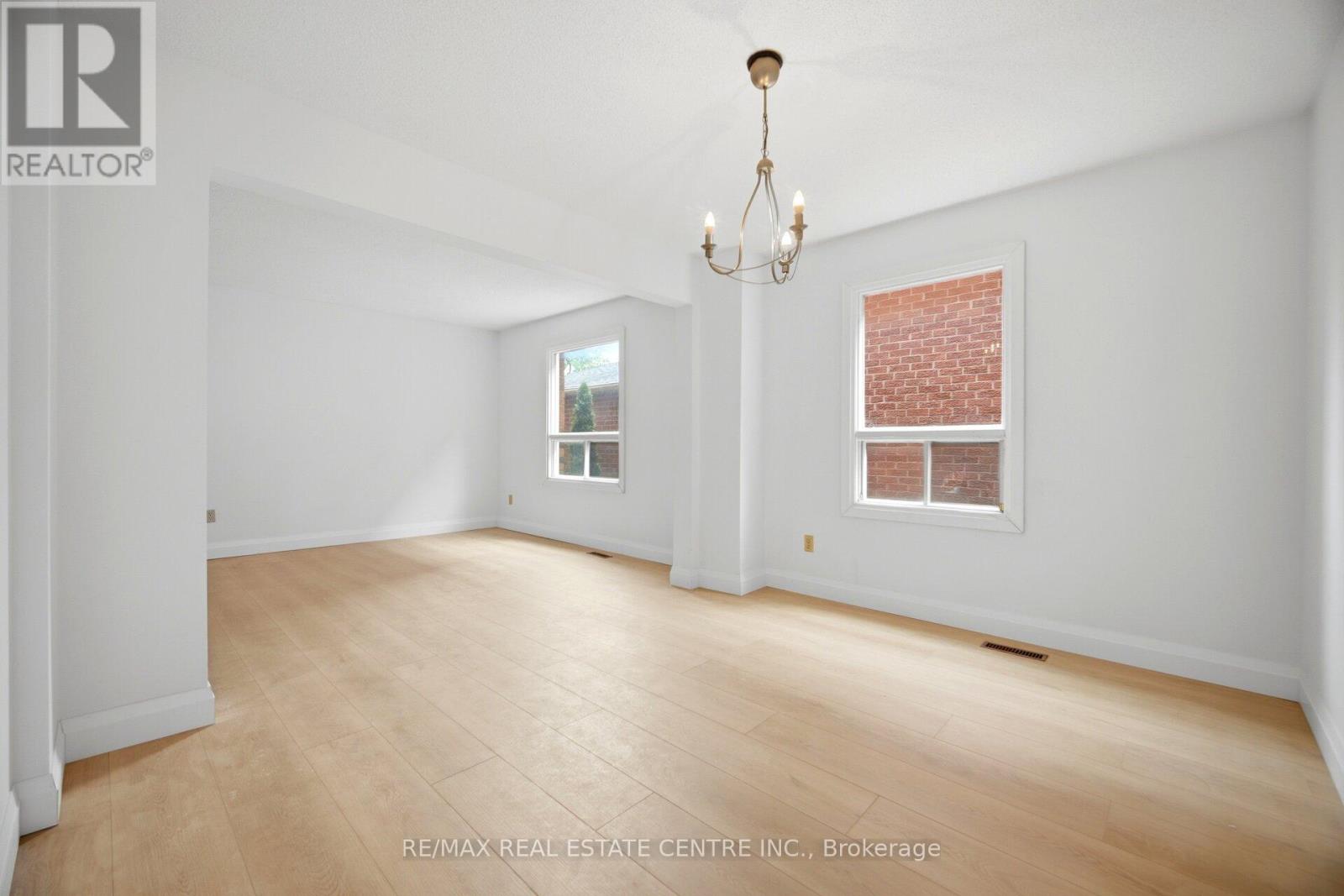 Main And 2nd - 4676 Owl Circle, Mississauga, Ontario  L4Z 2W6 - Photo 14 - W13680084